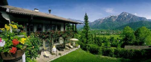 Hotel Restaurant Cafe Neu Meran