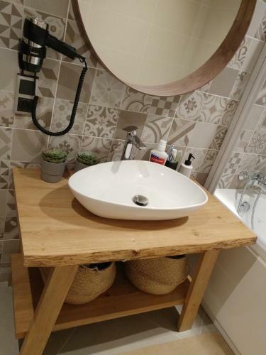 Dor Apartment