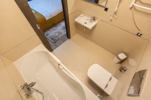Kron Luxury 2 Bedroom Apartment In Silver Mountain