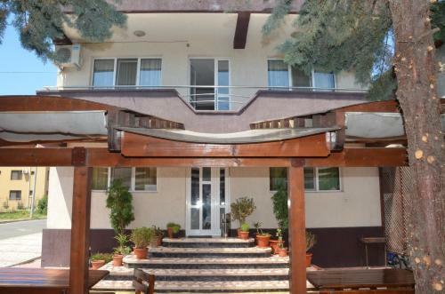 Hostal Casa Omer