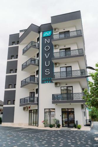 Novus Hotel