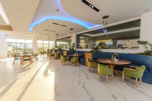 Mirage Beach Spa Hotel