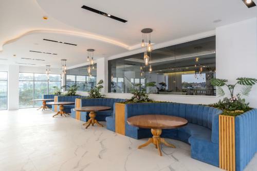 Mirage Beach Spa Hotel