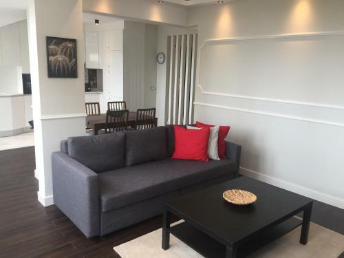 5 Stars Apartment At Oeiras - Lisbon - 2 Bedrooms