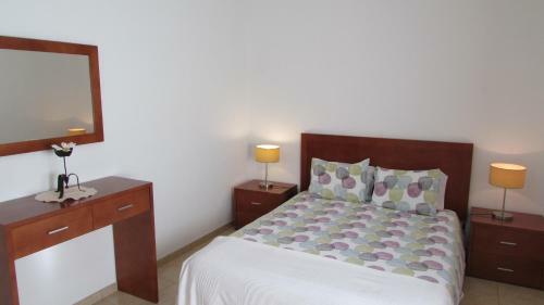 Apartamento T1 (2-4 Per.)com Piscina, Perto Da Praia