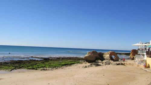 Apartamento T1 (2-4 Per.)com Piscina, Perto Da Praia