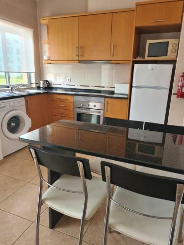 Apartamento - 2 A 4 Pessoas- Piscina