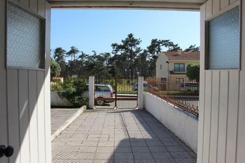Cozy Summer House By The Beach