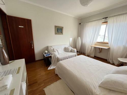 Hostal Coral Seaside Rooms