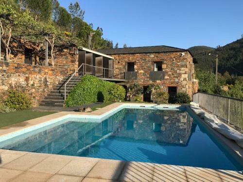Villa Passadi�o Art And River House