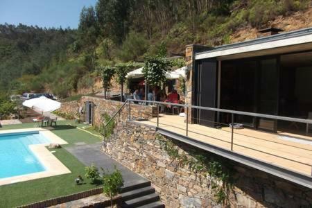 Villa Passadi�o Art And River House
