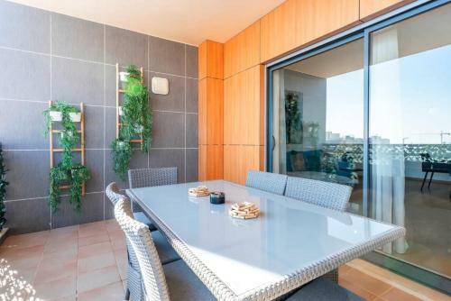 Apartamento ? Oceanfront: Luxury Breathtaking Views And Pool ?