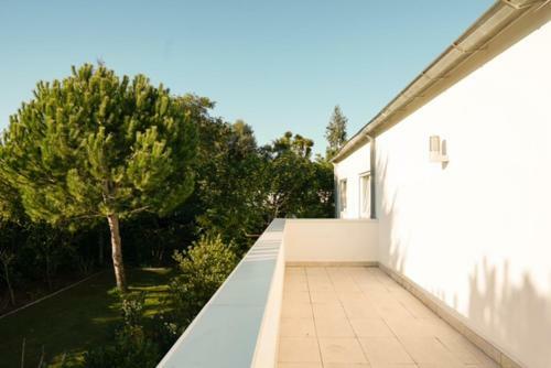 Apartamento Gro�e Wohnung - Balkon Mit Blick - Pool - Garten