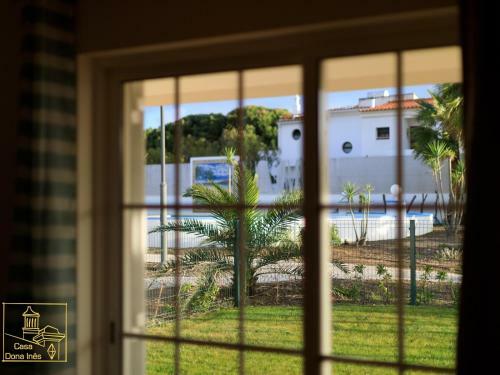 Villa Casa Dona In�s - Gal� (Albufeira) By Fhr