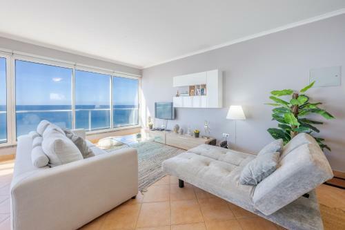 Charming Apartment On The Beach