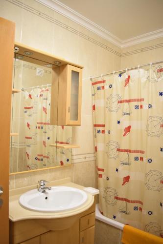 Apartamento T2 | Gale�es | Nazar�