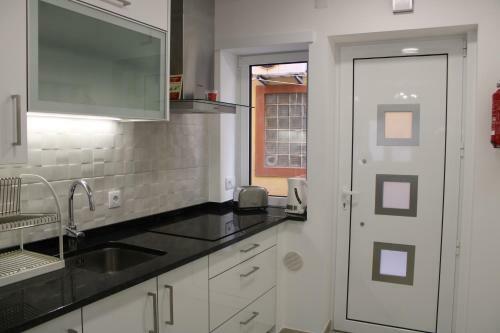 Sun & Wave Apartment II