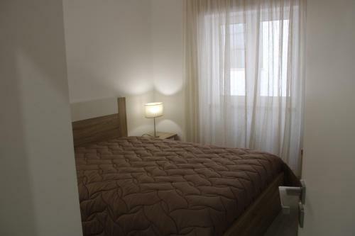 Sun & Wave Apartment II