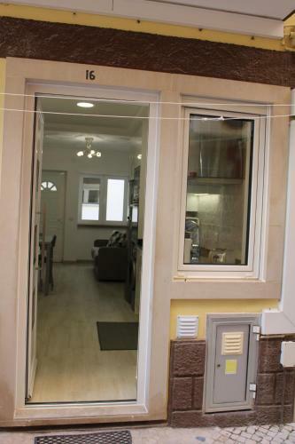 Sun & Wave Apartment II