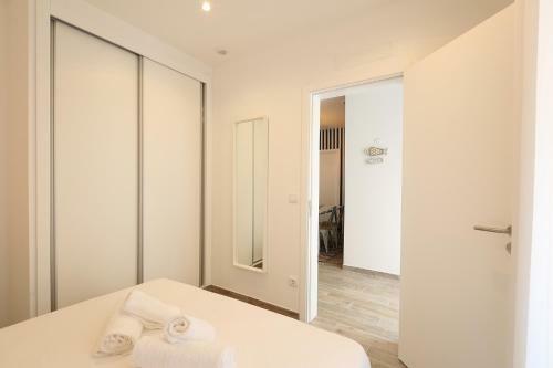 Sea & Sun Apartment II