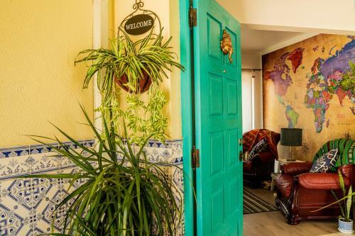 Hostal Paz & Amor Guest House - Peace & Love