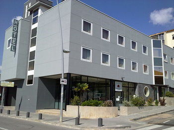 Hotel Montmel�