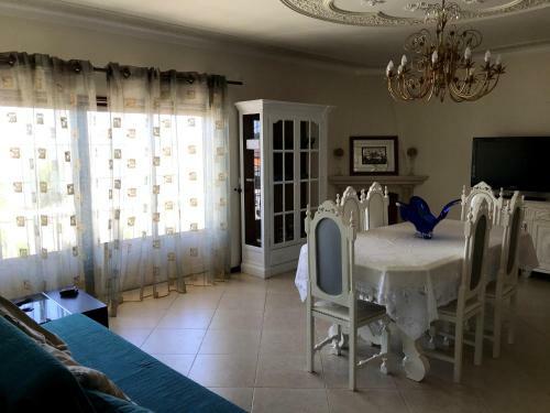 Caro�a House