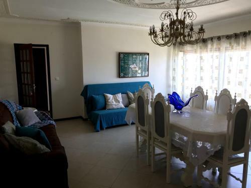 Caro�a House