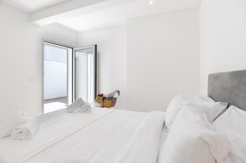 North Breeze - 2 Bedroom Apartment With Rooftop Pool
