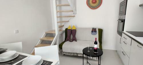 Nazar� Historic Beach House-1 Minute To The Beach