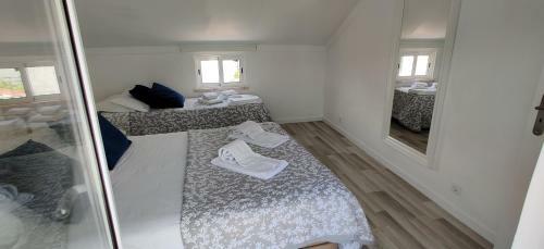 Nazar� Historic Beach House-1 Minute To The Beach