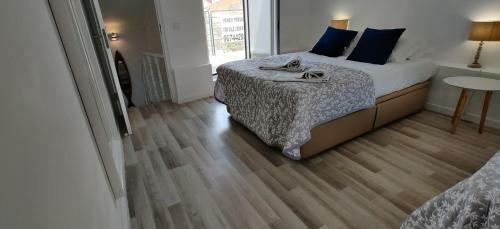 Nazar� Historic Beach House-1 Minute To The Beach