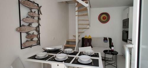 Nazar� Historic Beach House-1 Minute To The Beach