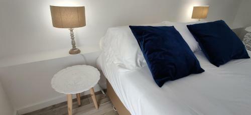 Nazar� Historic Beach House-1 Minute To The Beach