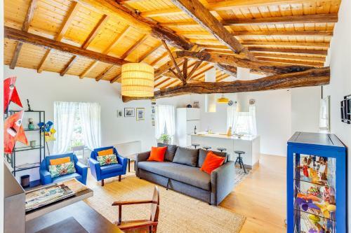 Hostal Home, By Julieta