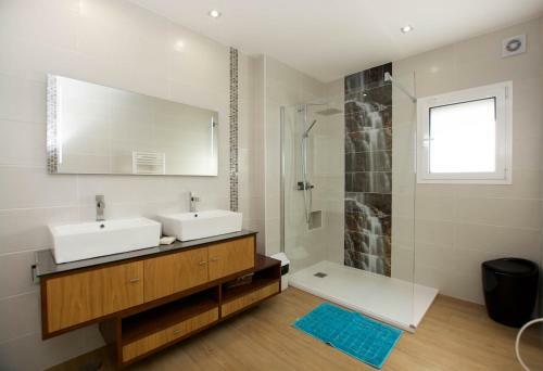 Villa Alto Da Colina - Vila Moderna E Espa�osa - Top Localiza��o