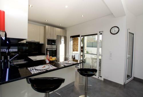 Villa Alto Da Colina - Vila Moderna E Espa�osa - Top Localiza��o