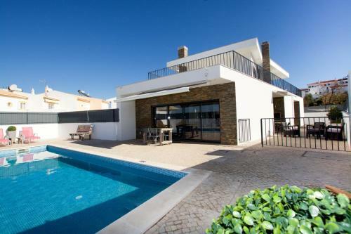Villa Alto Da Colina - Vila Moderna E Espa�osa - Top Localiza��o
