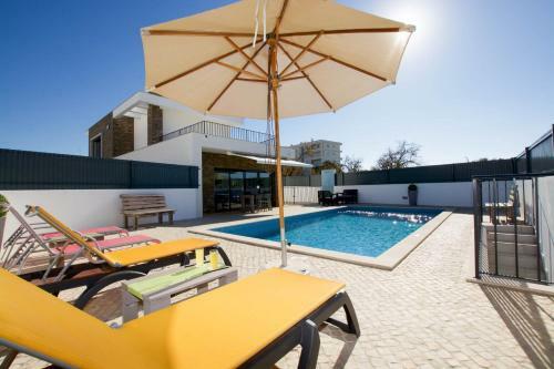 Villa Alto Da Colina - Vila Moderna E Espa�osa - Top Localiza��o