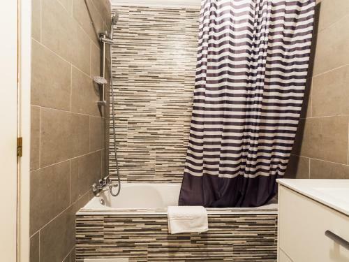 Apartamento Best Houses 10: Centrally Located Hotel Style Apt