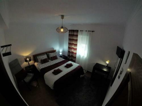 Hostal Peniche Surf Lodge 2