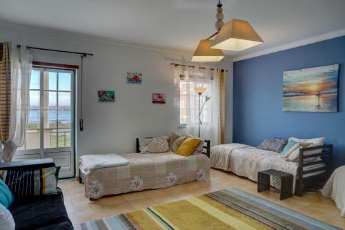 Hostal Peniche Surf Lodge 2