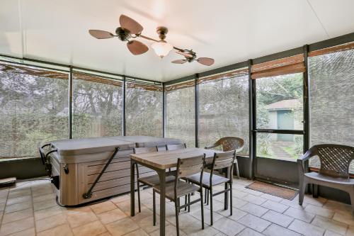 Sunshine Beach Cottage
