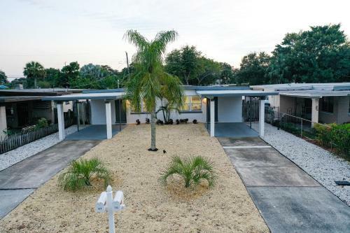 Seascape Place