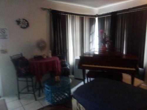 Bed & Breakfast Rainbow Rooming House