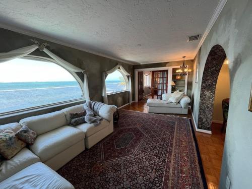 Villa Waterfront Paradise - Heated Pool, Amazing Sunsets!