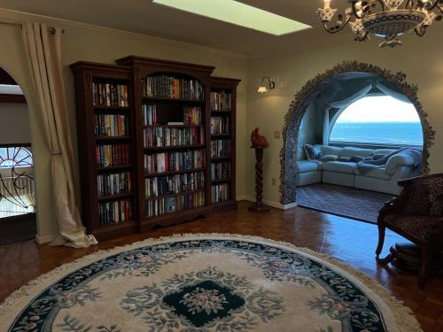 Villa Waterfront Paradise - Heated Pool, Amazing Sunsets!
