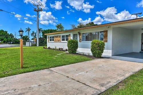 Sunshine State Cottage About 9 Miles To Beaches!