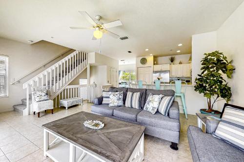 Beach & Bay Breeze 23