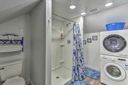 Crescent City Apartment With Easy Lake Access!